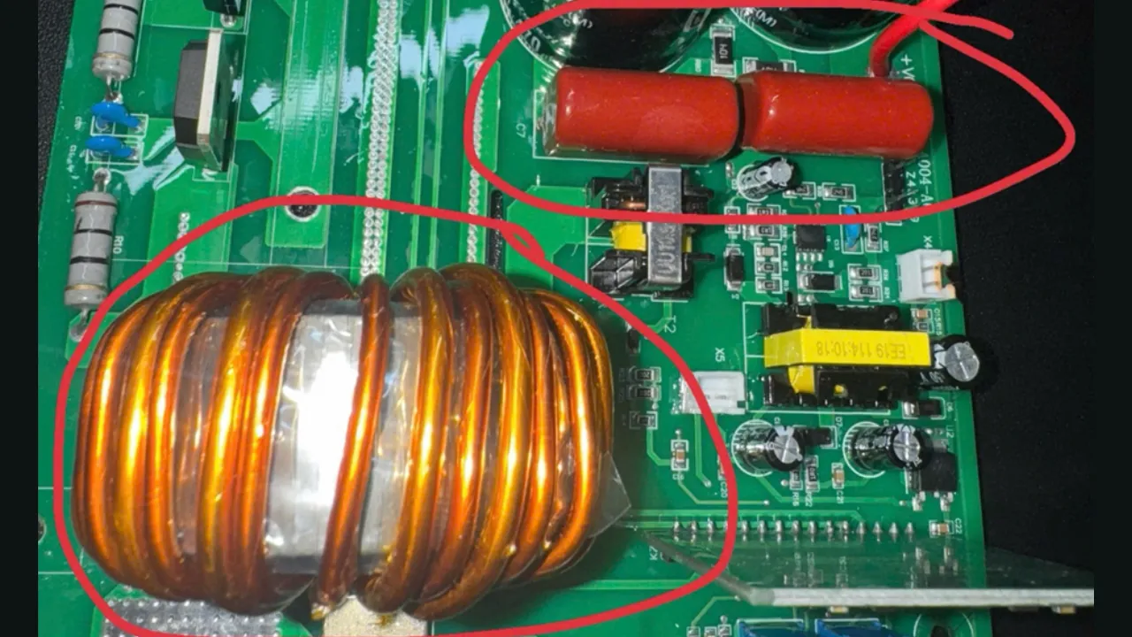Ảnh hai tụ nạp xả kết hợp với IGBT trên bo